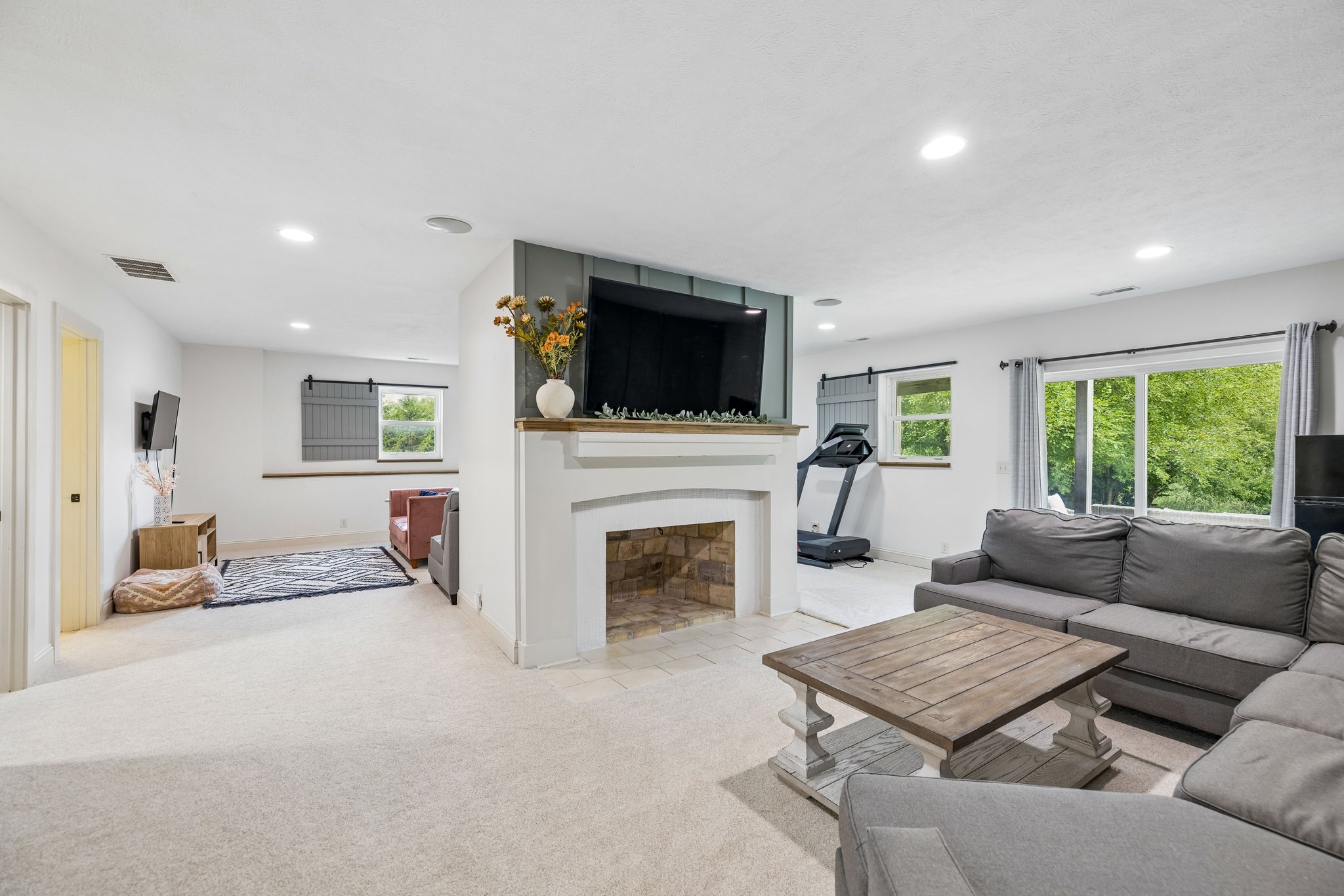29201 S Golden Pond Rd_033.jpg