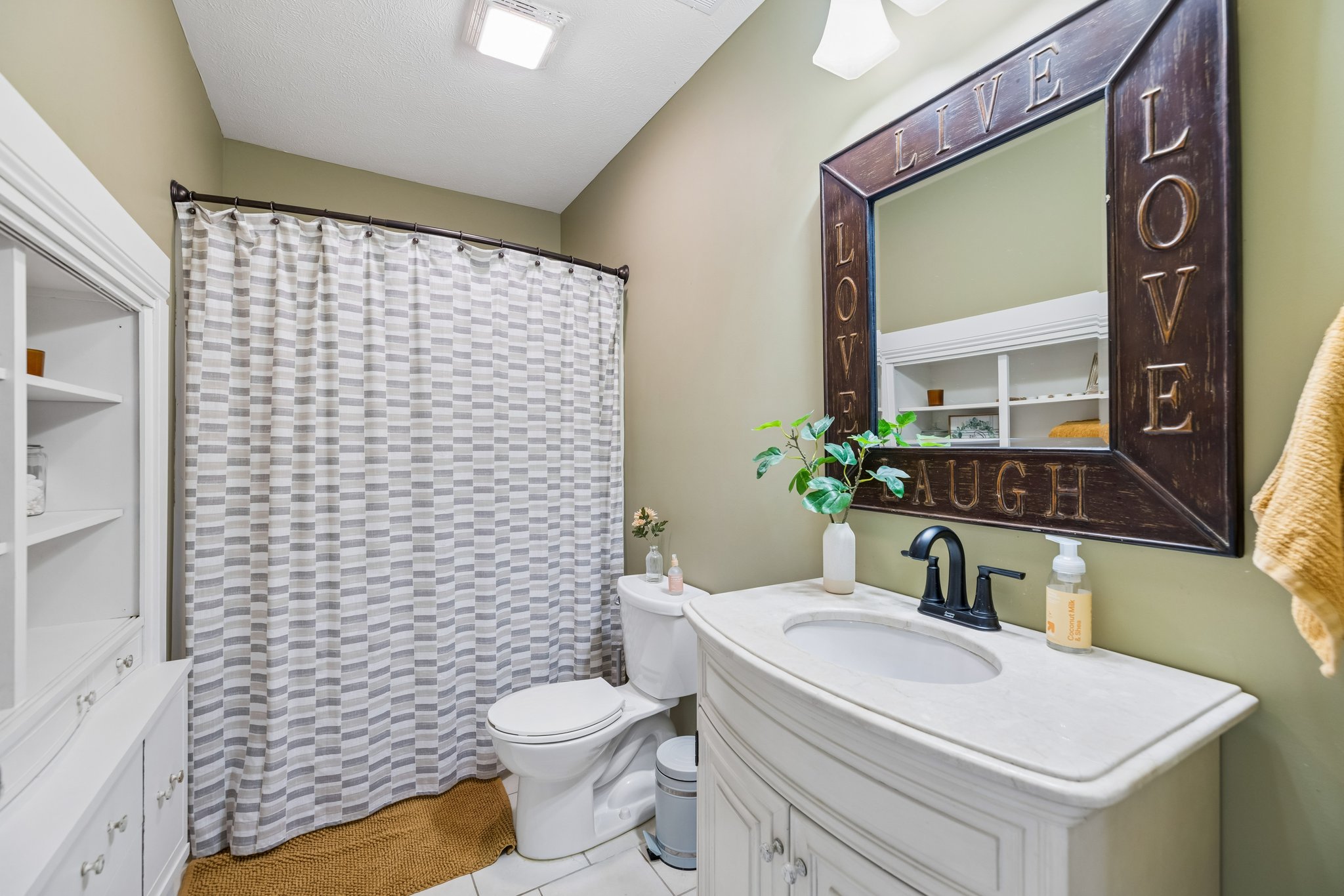 29201 S Golden Pond Rd_037.jpg