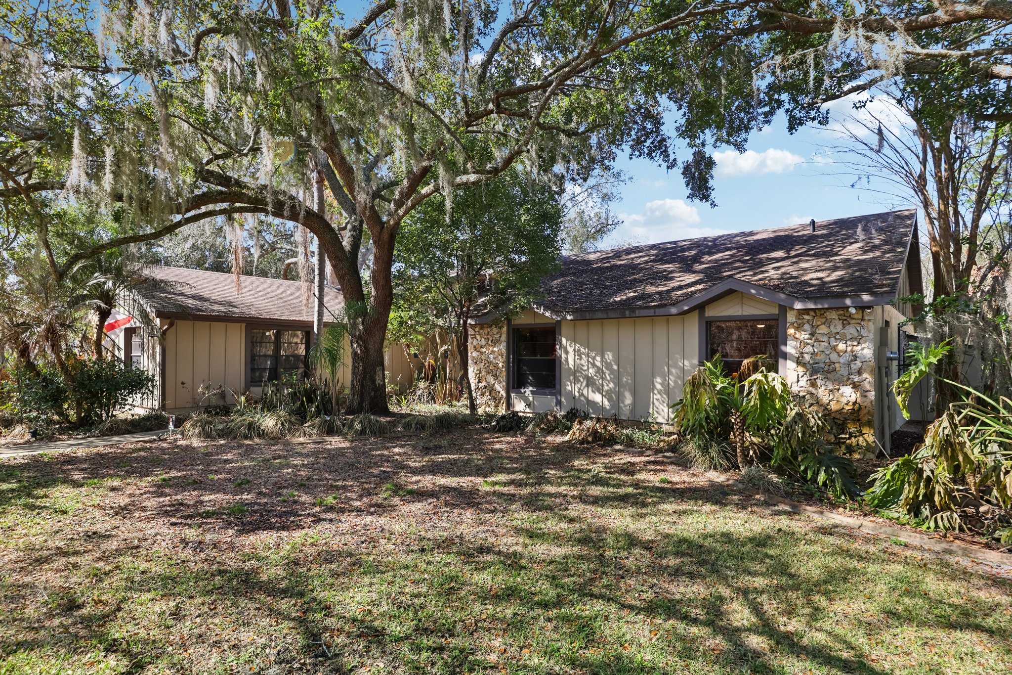 Old Ml-S2002-003.jpg