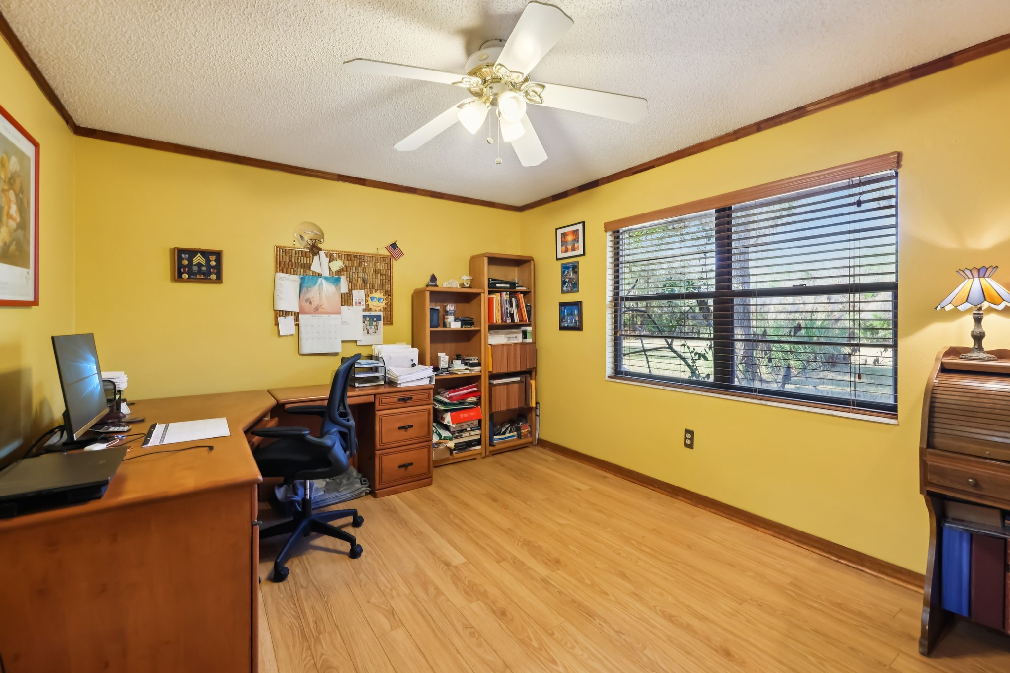 Old Ml-S2002-022.jpg