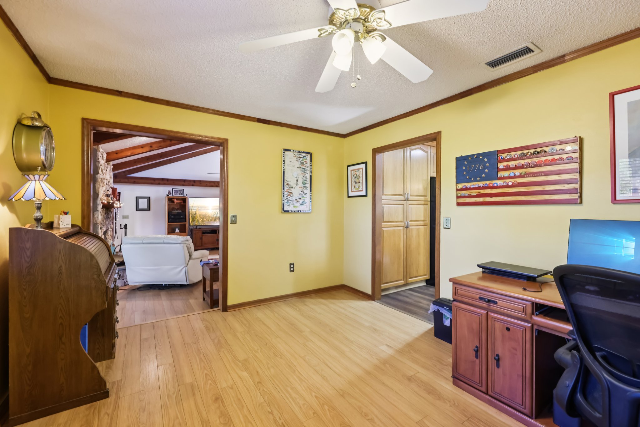 Old Ml-S2002-024.jpg