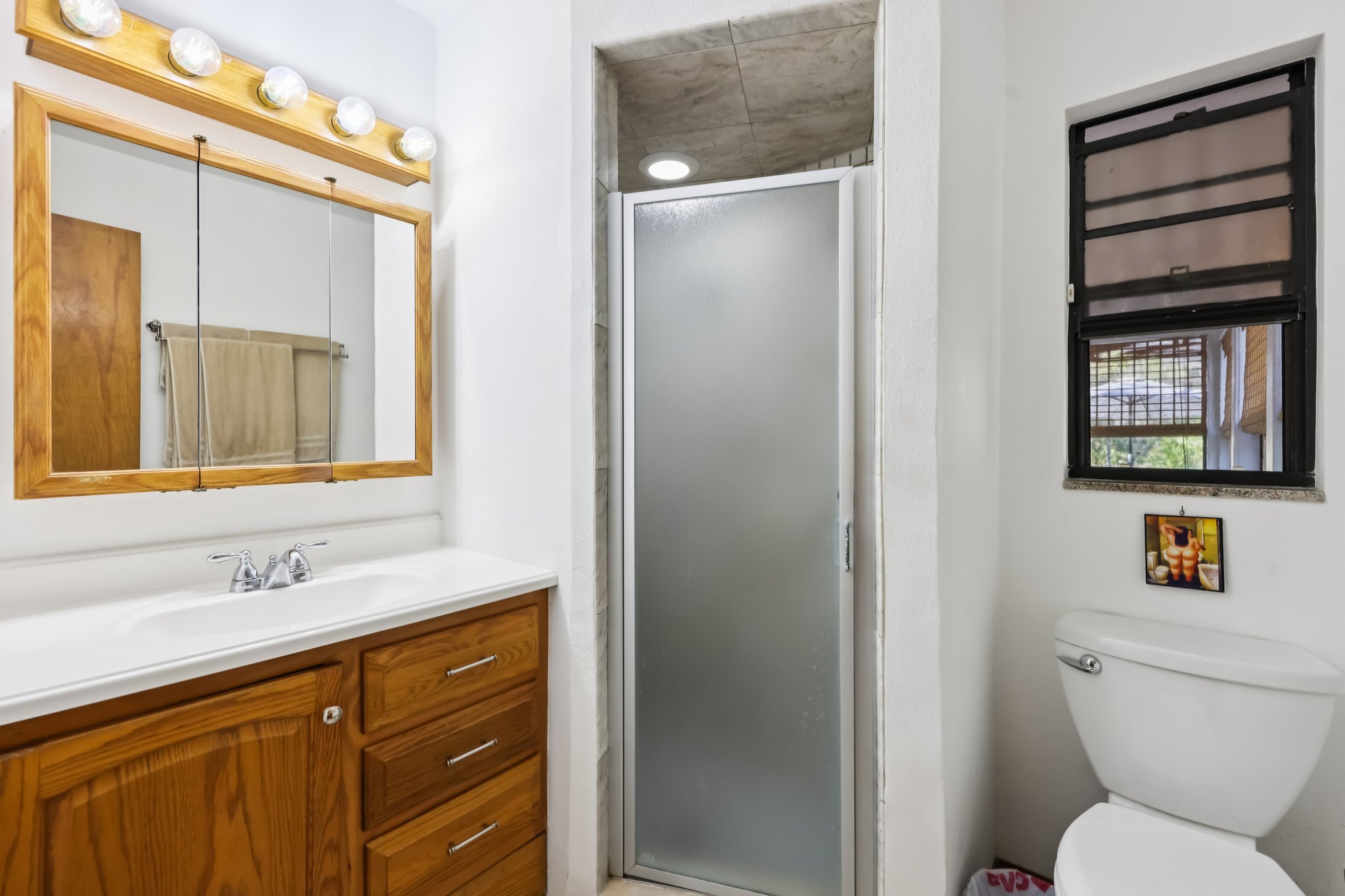 Old Ml-S2002-027.jpg