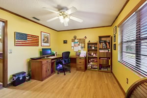 Old Ml-S2002-023.jpg