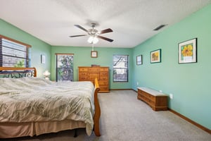 Old Ml-S2002-028.jpg