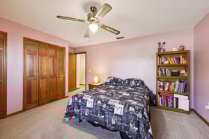 Old Ml-S2002-034.jpg