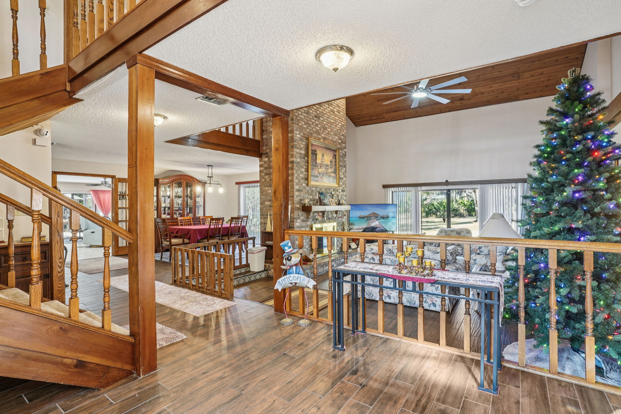  Photo 66
