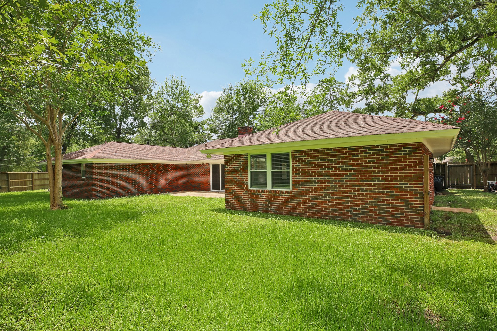 2921 Oak Dr-S2406-041.jpg