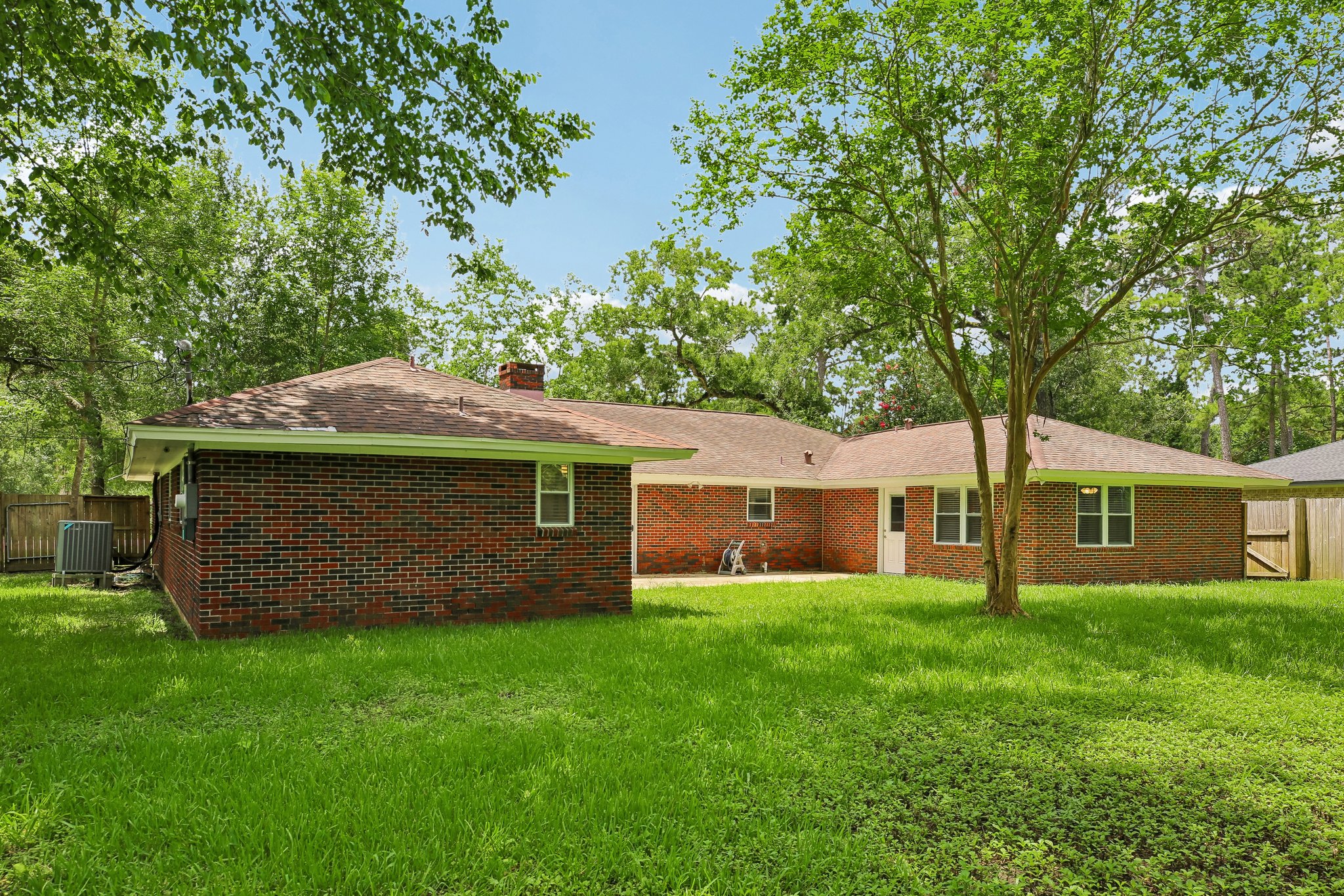2921 Oak Dr-S2406-043.jpg
