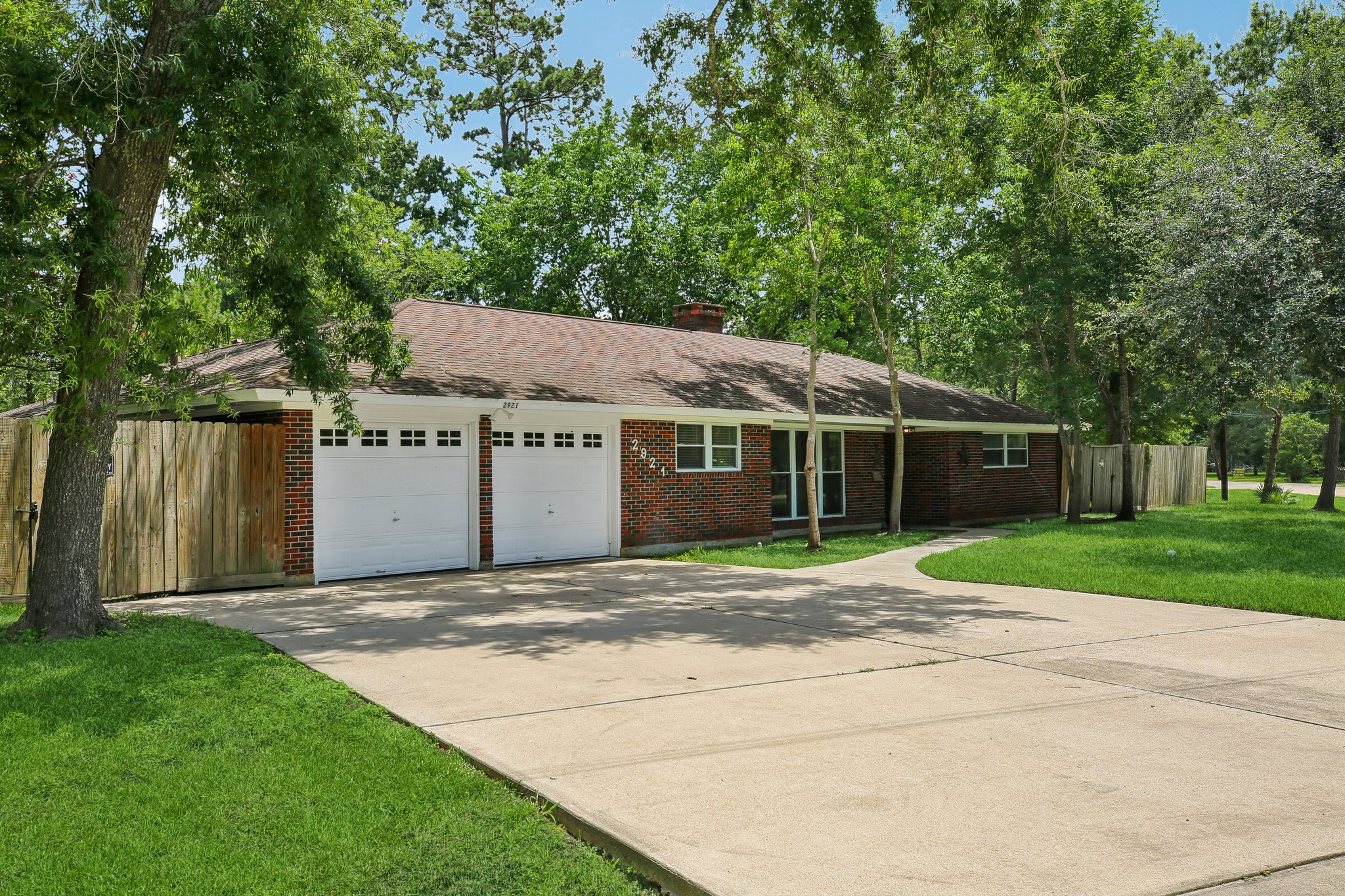 2921 Oak Dr-S2406-046.jpg