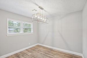 2921 Oak Dr-S2406-009.jpg