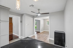 2921 Oak Dr-S2406-014.jpg