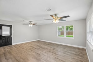 2921 Oak Dr-S2406-025.jpg