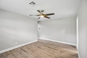 2921 Oak Dr-S2406-037.jpg