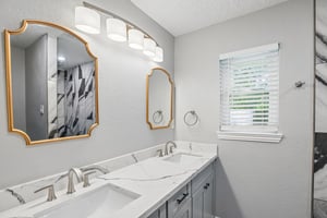 2921 Oak Dr-S2406-039.jpg