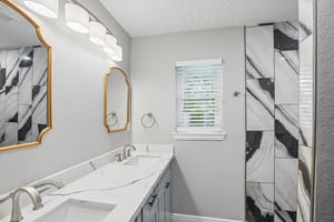 2921 Oak Dr-S2406-040.jpg