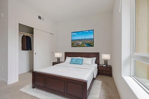 014_29212 Mission Blvd virtually staged.jpeg