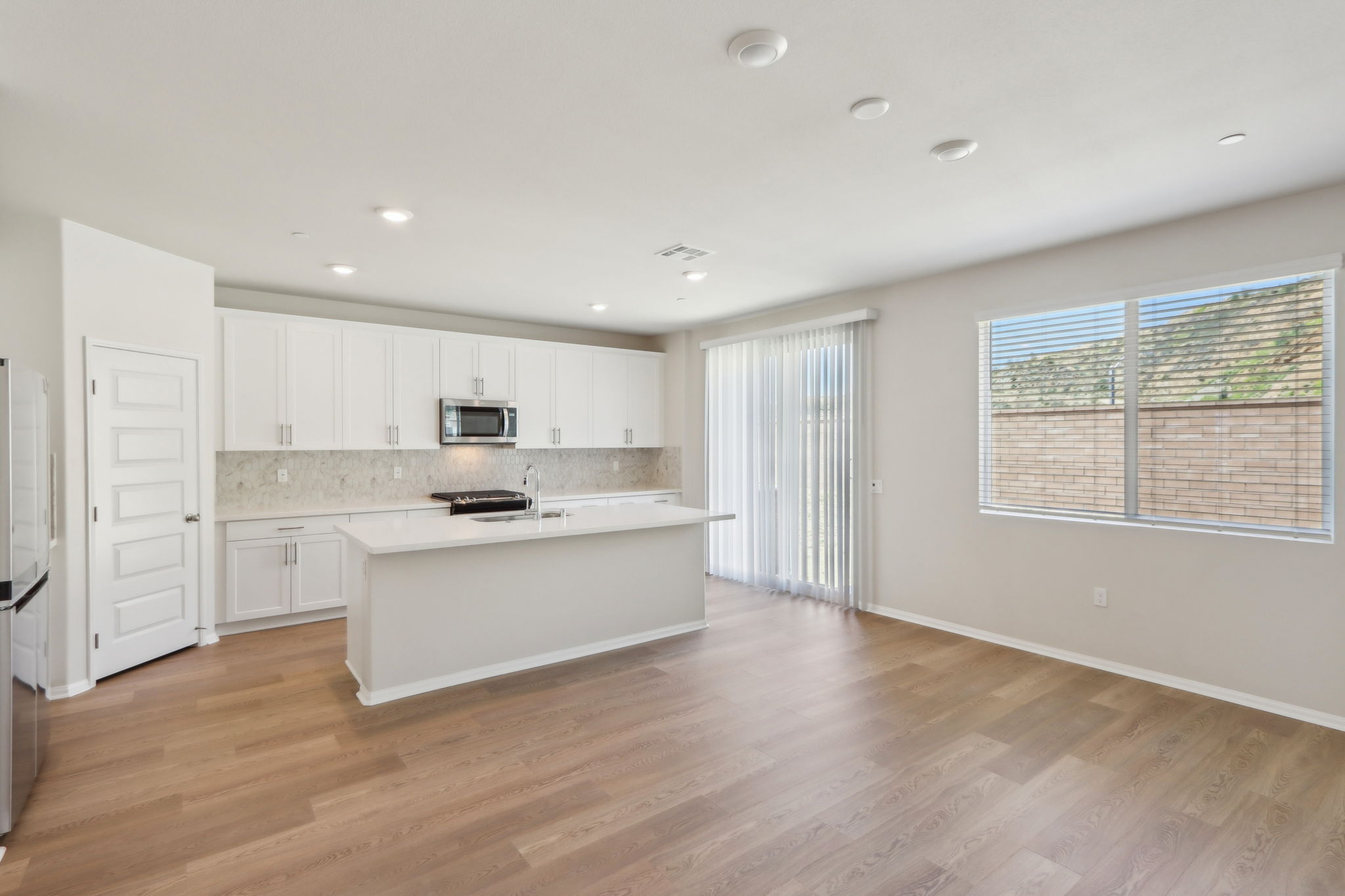 So Cal - Nichols Ranch - 29218 Quarry Wy Lake Elsinore CA 92532 - 009