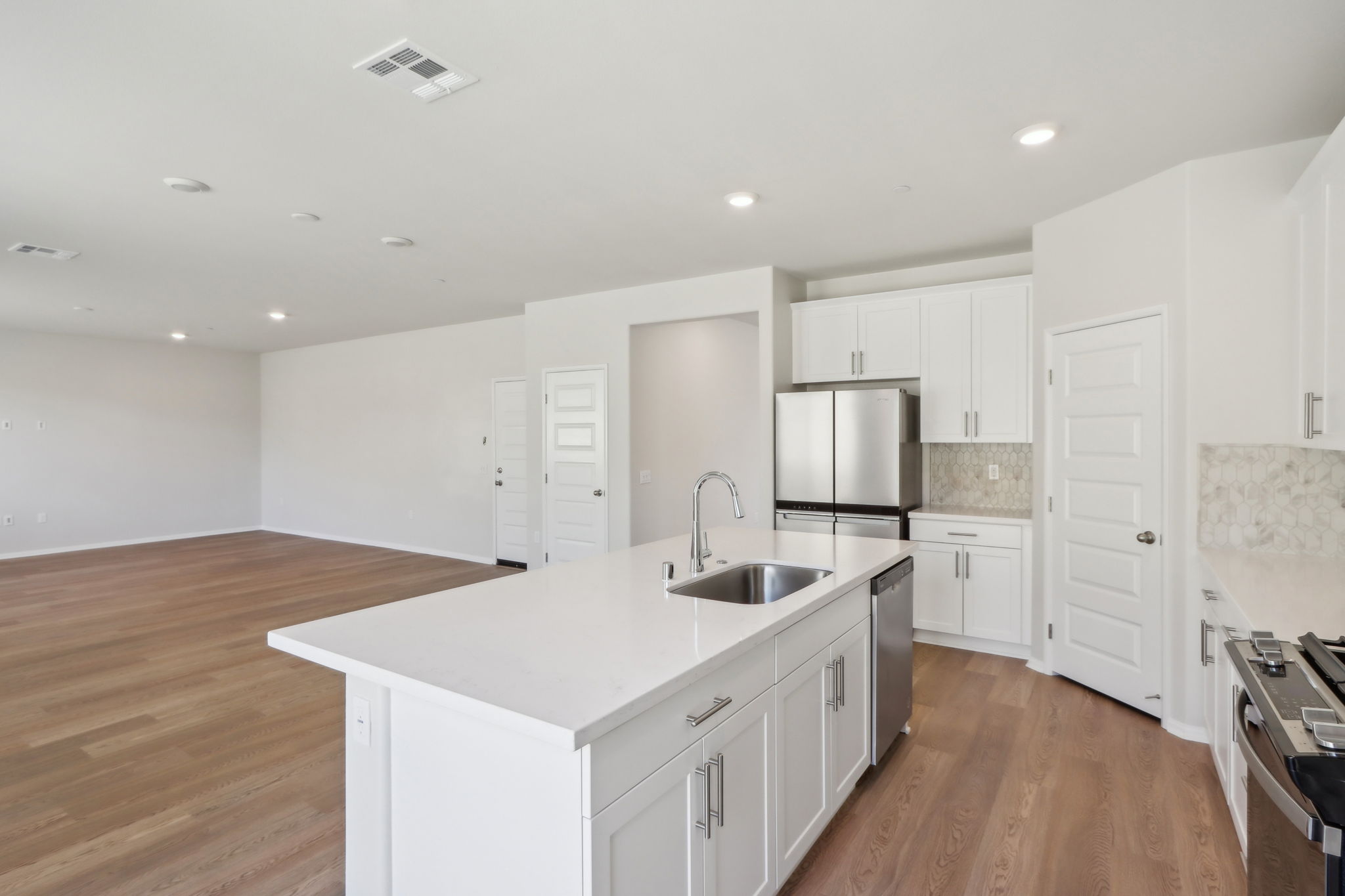 So Cal - Nichols Ranch - 29218 Quarry Wy Lake Elsinore CA 92532 - 014