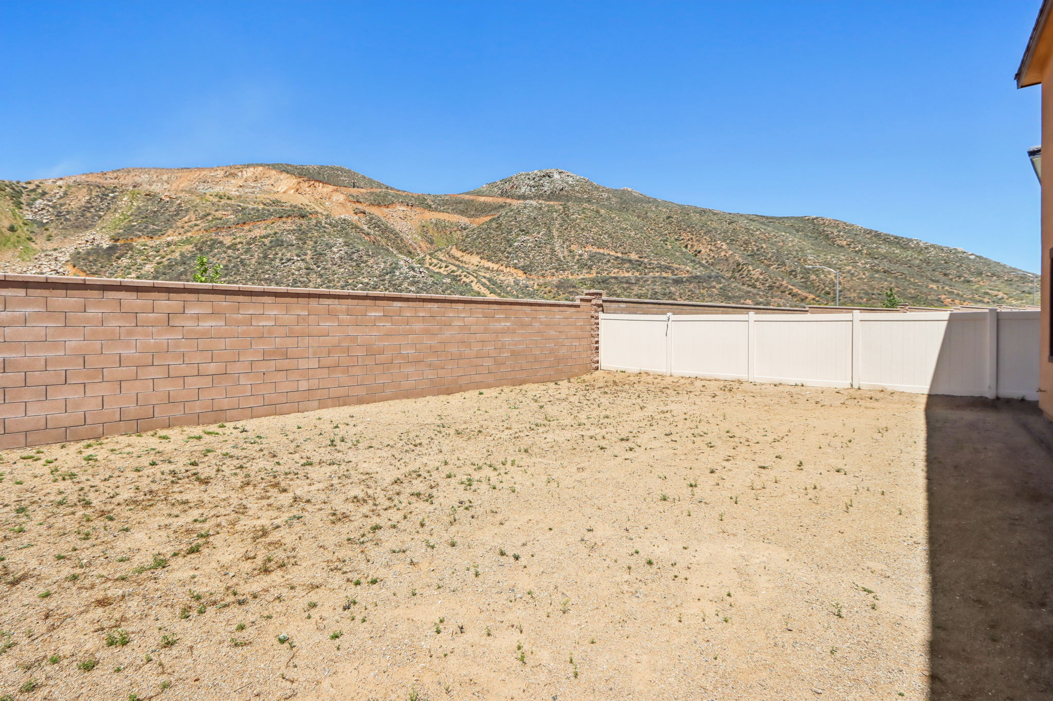 So Cal - Nichols Ranch - 29218 Quarry Wy Lake Elsinore CA 92532 - 044