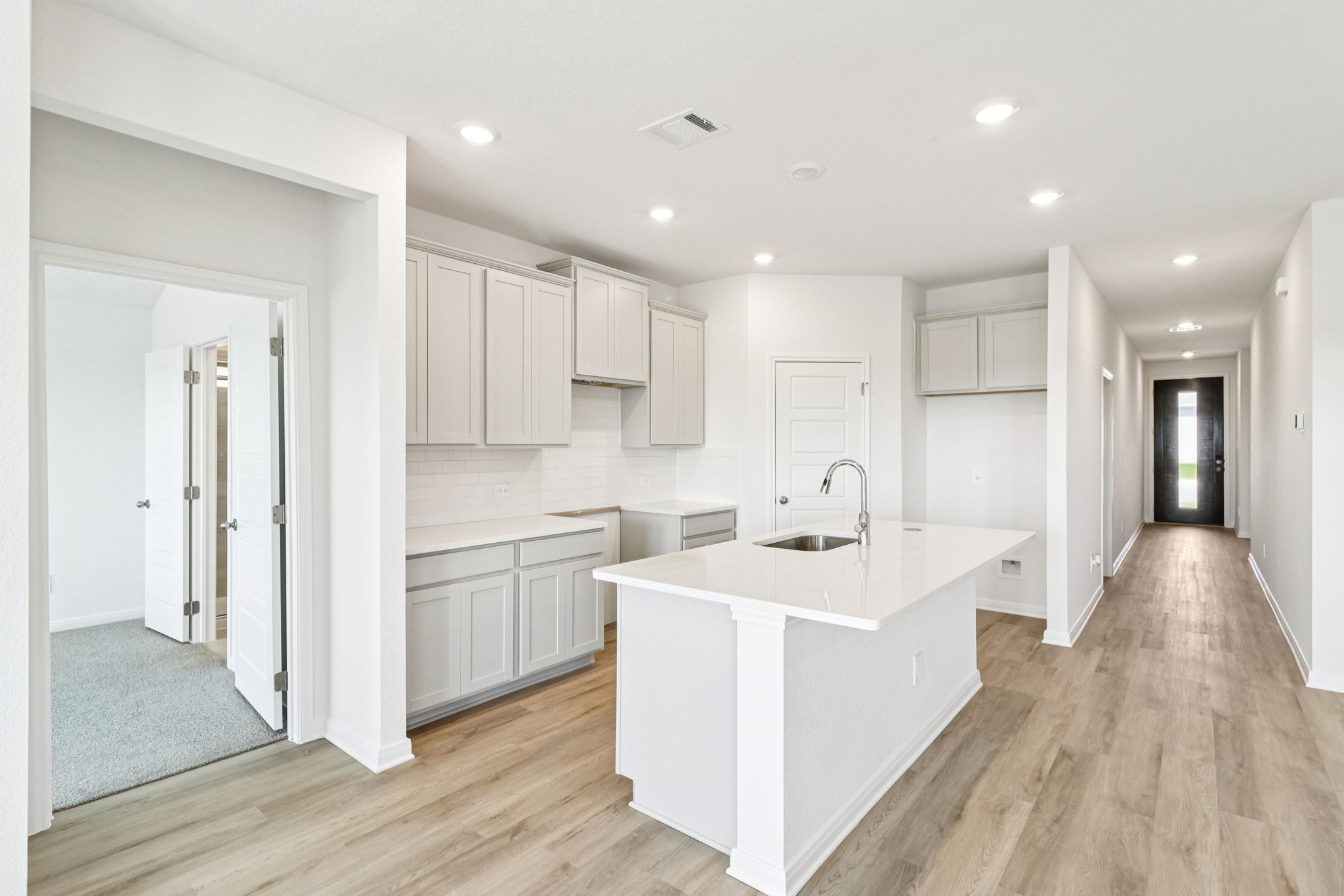 San Antonio - Catalina - 2922 Clemente Wy Converse TX 78109 - 008