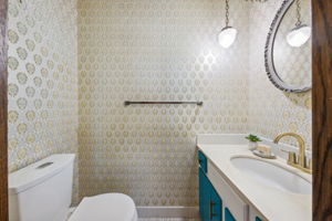 17_Interior