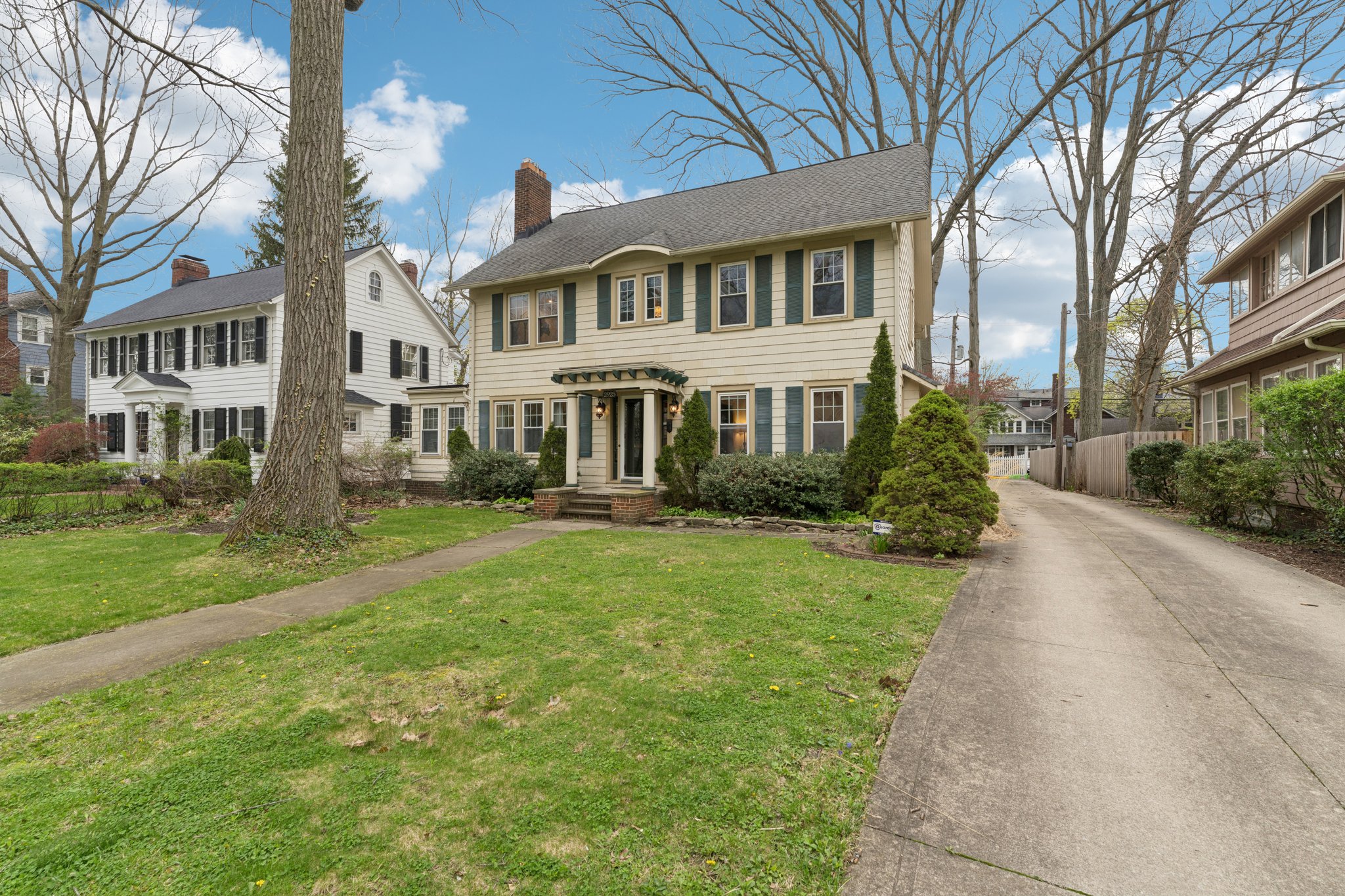 E Overlook Rd-S1504-002.jpg