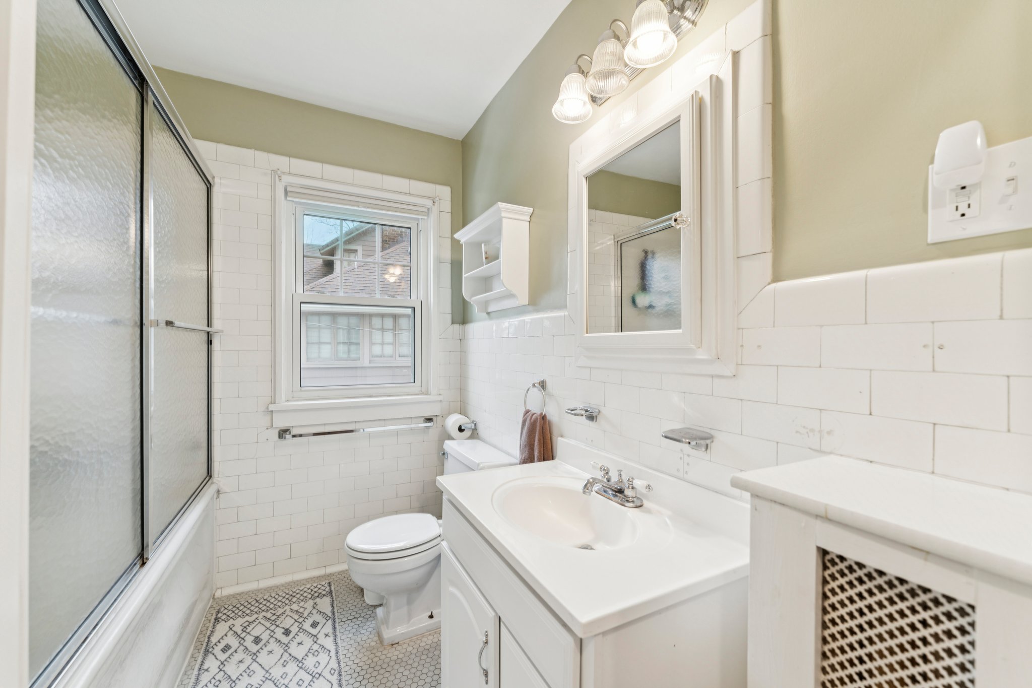 E Overlook Rd-S1504-038.jpg