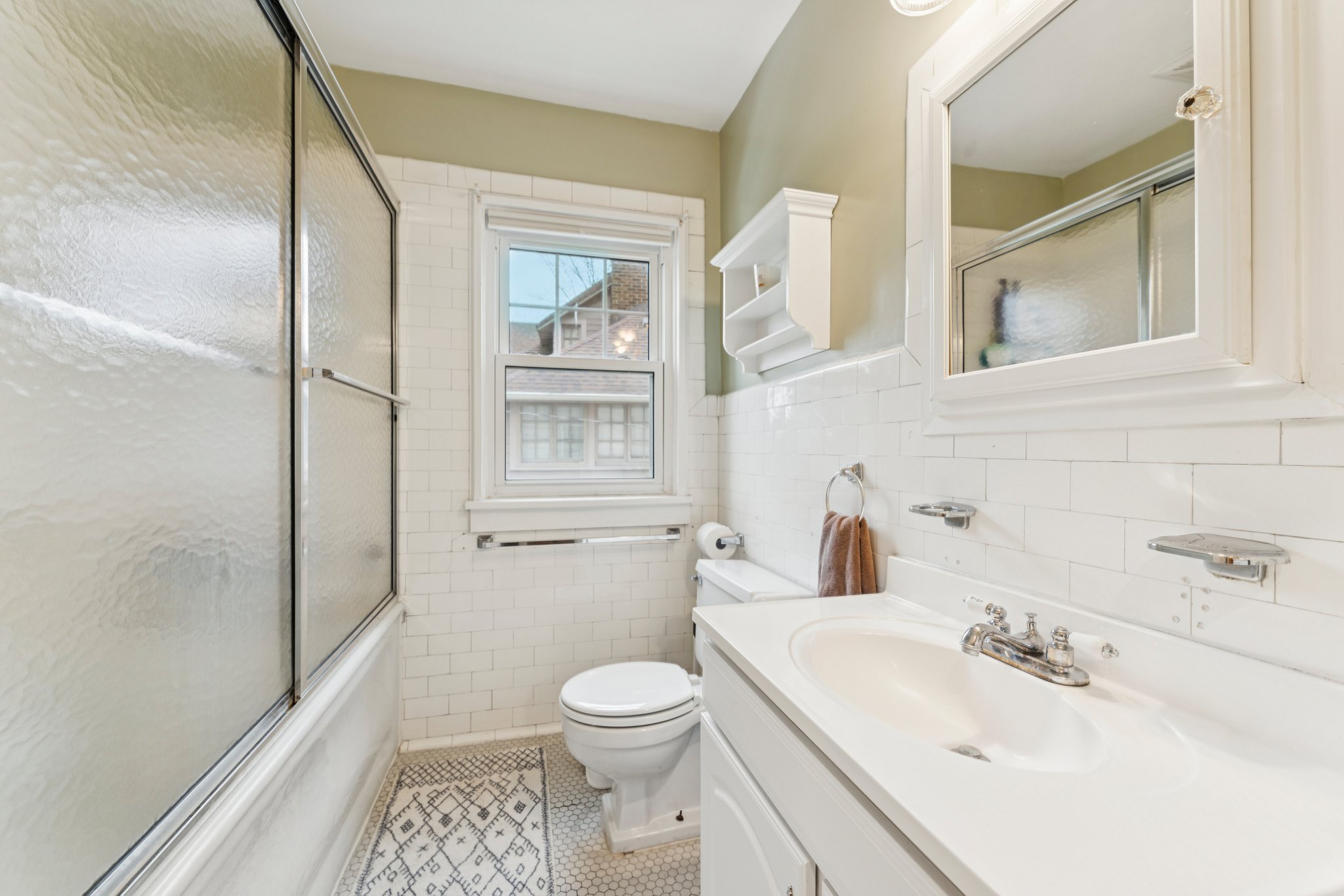 E Overlook Rd-S1504-039.jpg