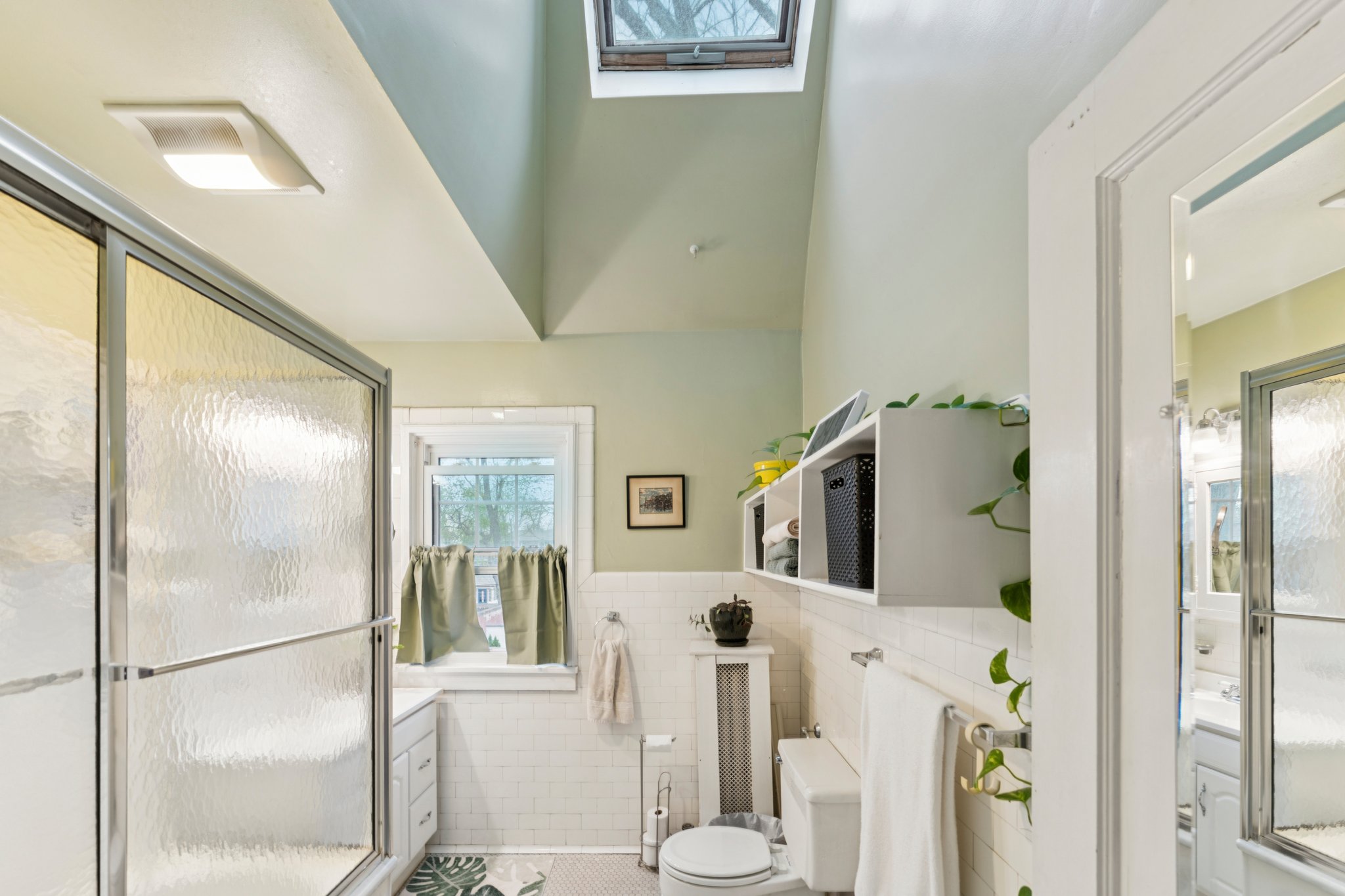 E Overlook Rd-S1504-044.jpg