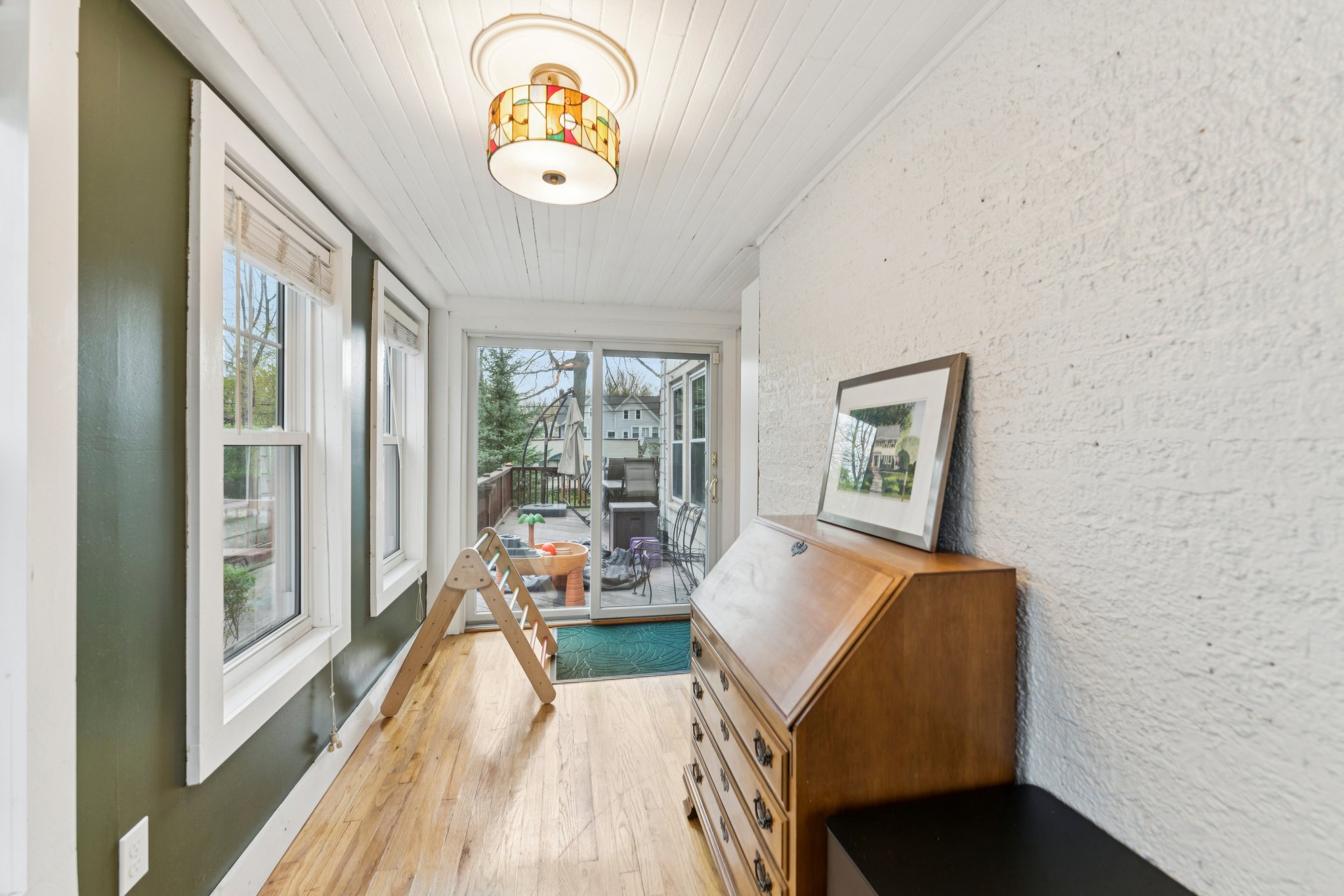 E Overlook Rd-S1504-054.jpg