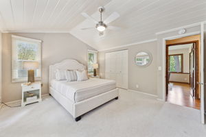 15_Interior