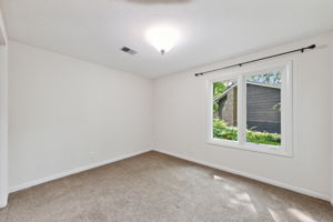 25_Interior
