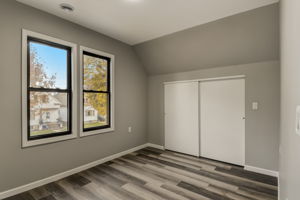 W Hayes Ave-030