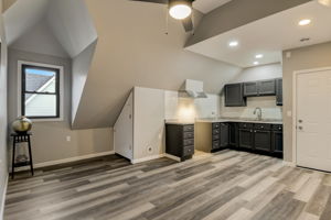 W Hayes Ave-023