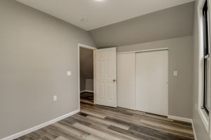W Hayes Ave-031