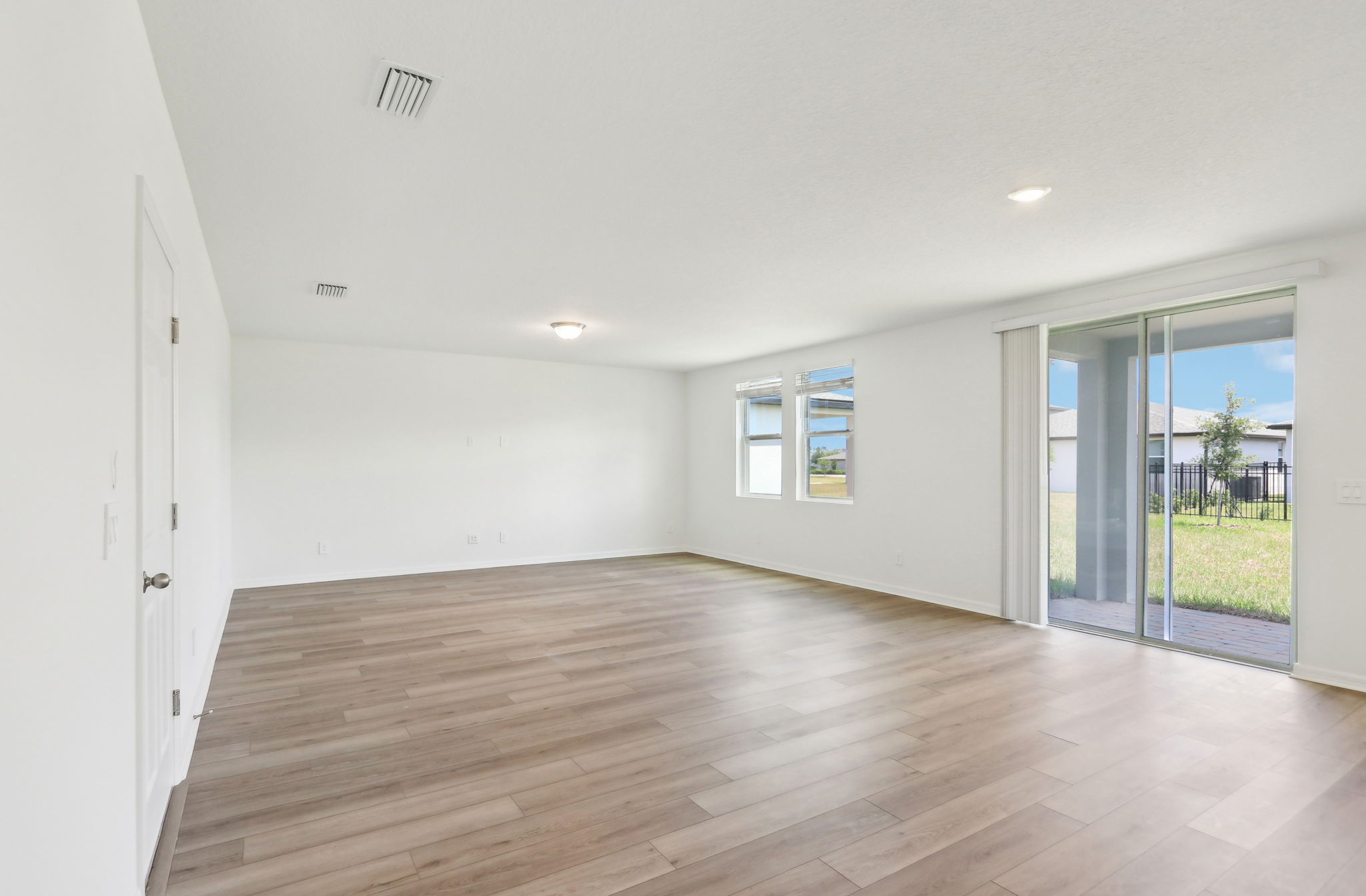 Orlando- Reserve at Twin Lakes-2925 Wild Olive Dr, St. Cloud, FL 34772-005