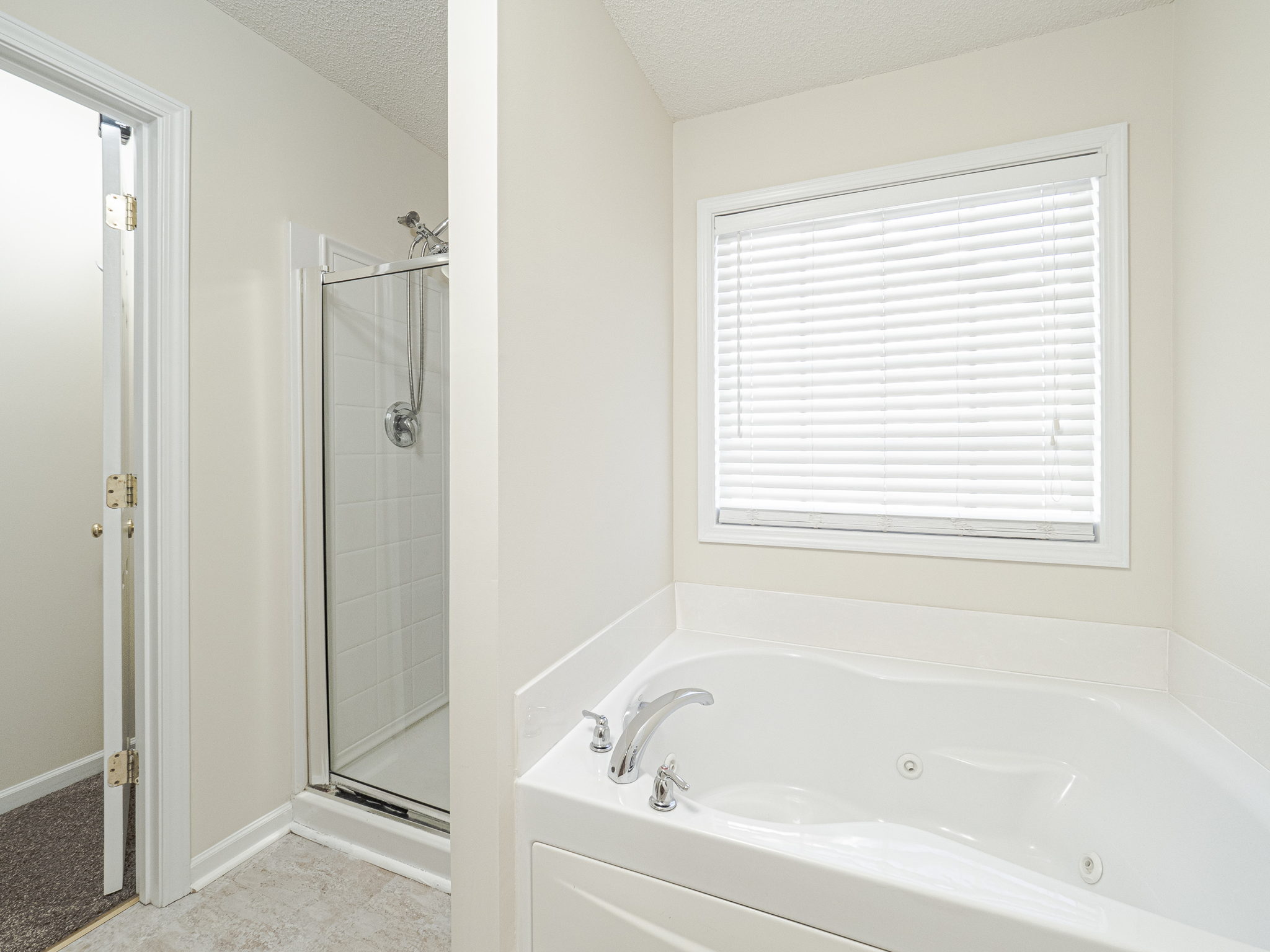2925 Winding Waters Way, Raleigh, NC 27614, USA Photo 25