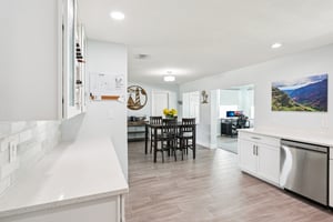 Carriage Dr-0706-014.jpg