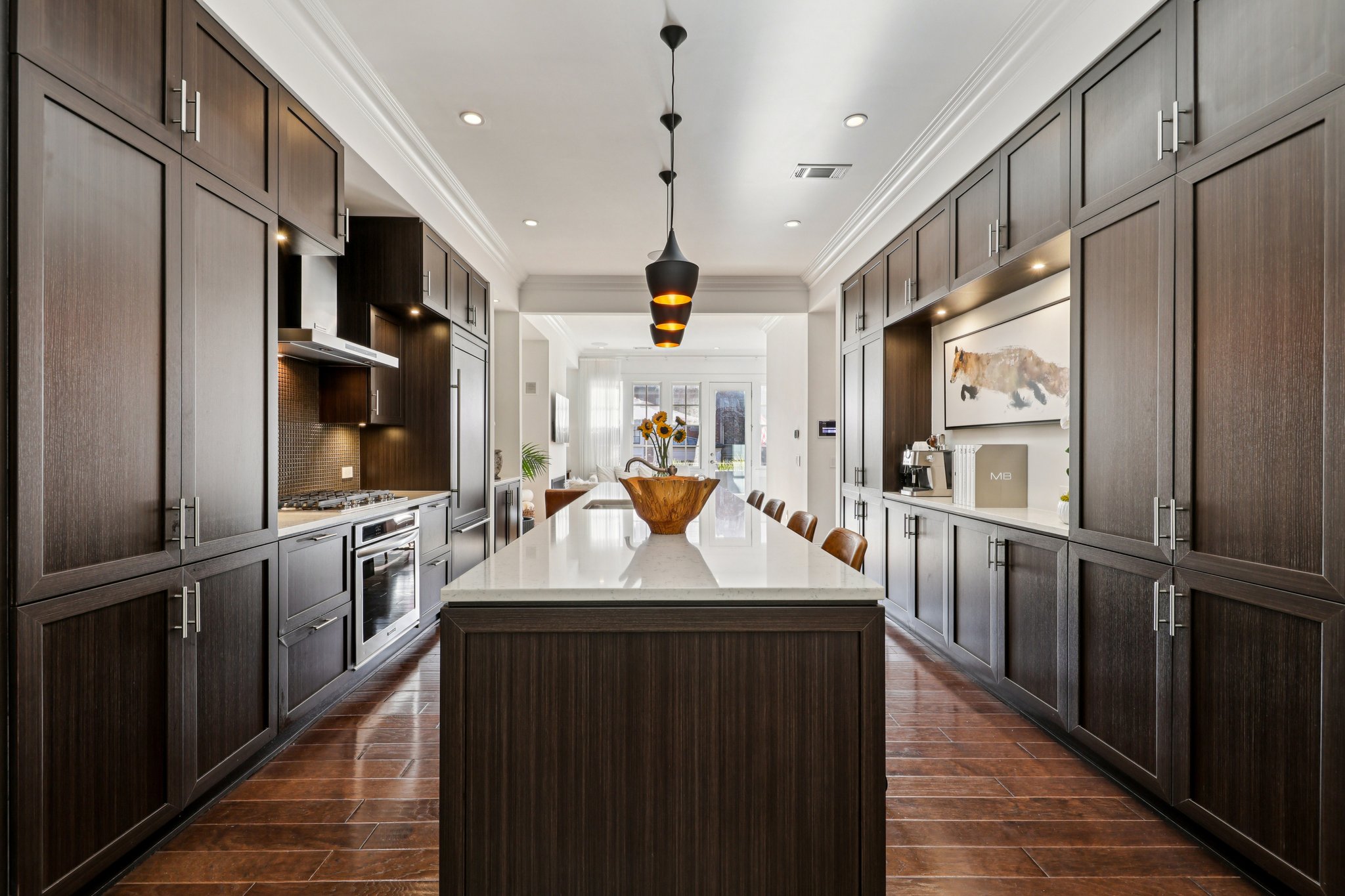 Hermance Dr NE-S0412-011.jpg