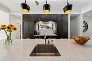 Hermance Dr NE-S0412-014.jpg