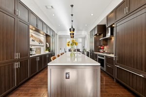 Hermance Dr NE-S0412-017.jpg