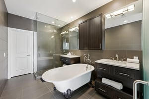 Hermance Dr NE-S0412-028.jpg