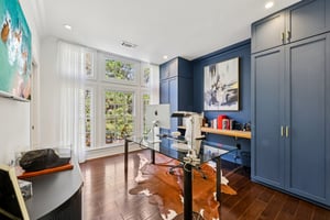 Hermance Dr NE-S0412-032.jpg