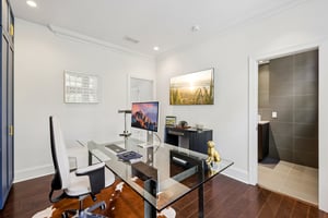 Hermance Dr NE-S0412-033.jpg