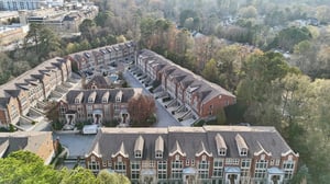 Hermance Dr NE-S0412-047.jpg