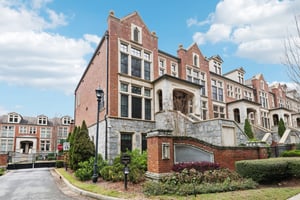 Hermance Dr NE-S0912-003.jpg