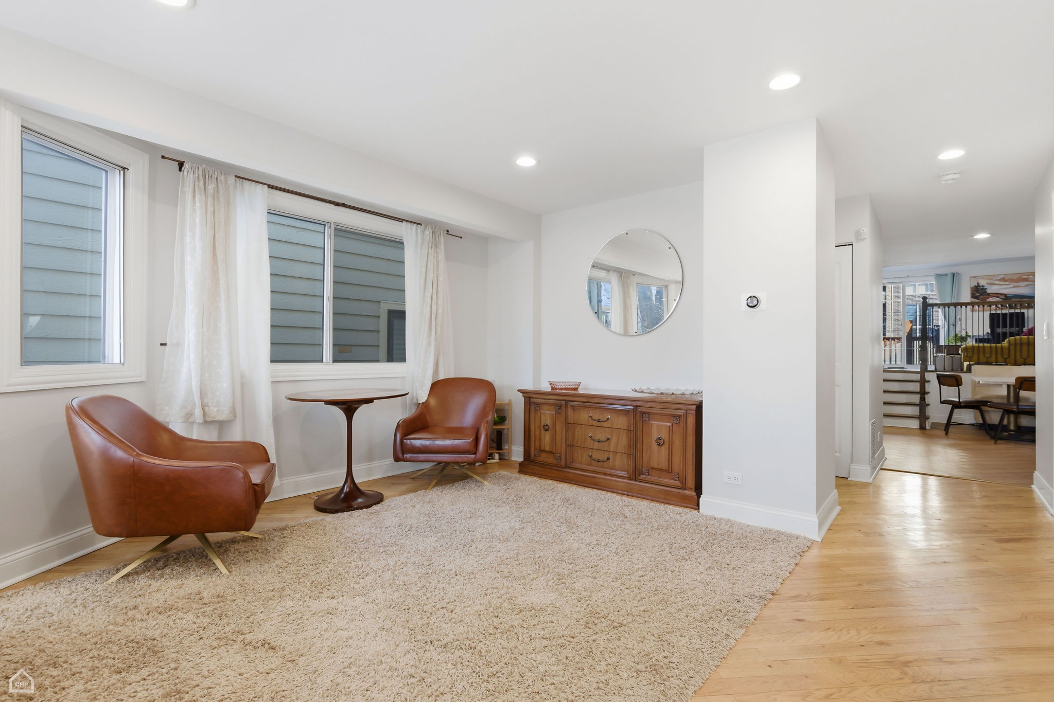 2926 W Belden Ave 1 - Karen Biazar_002