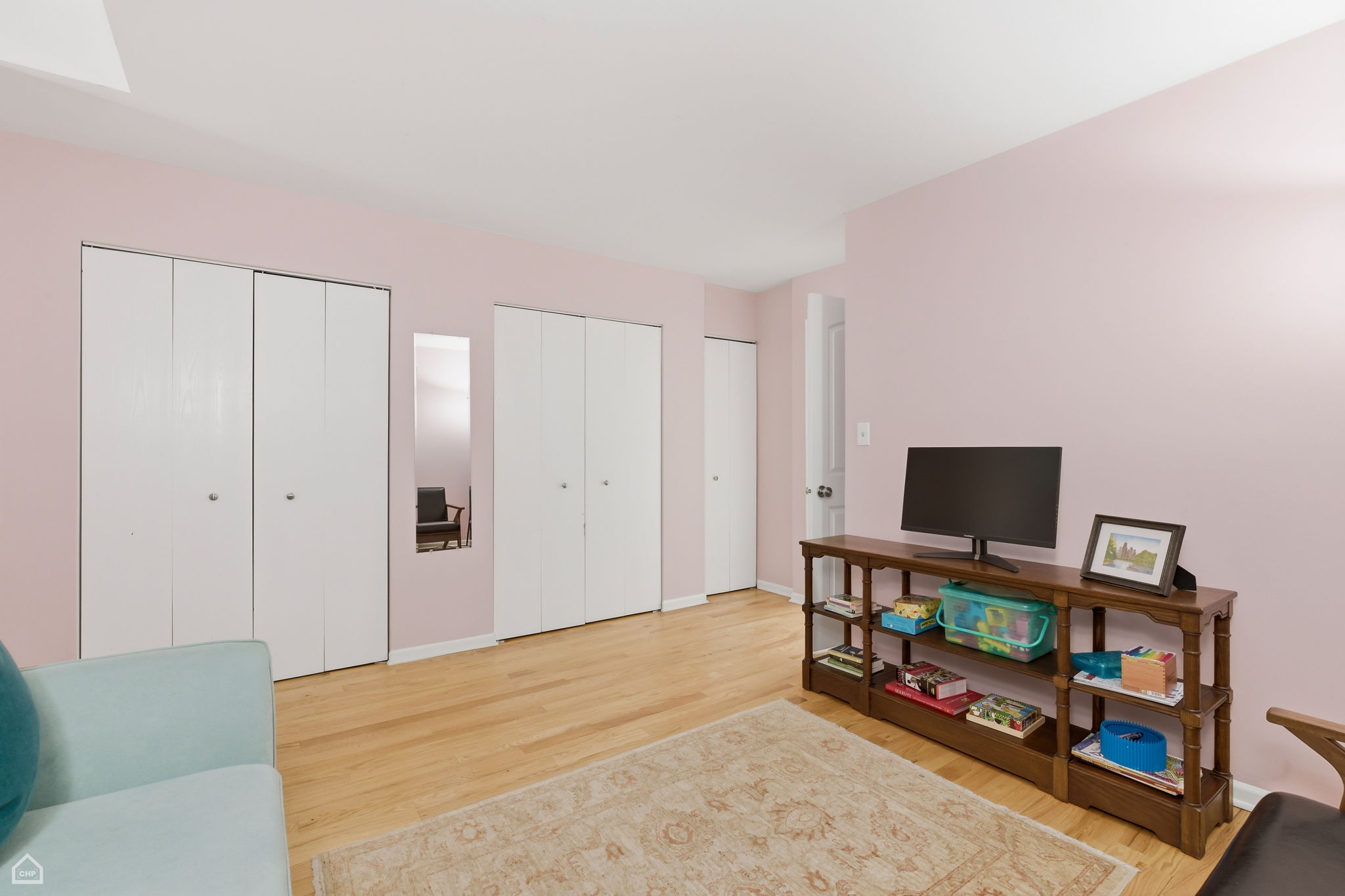 2926 W Belden Ave 1 - Karen Biazar_017