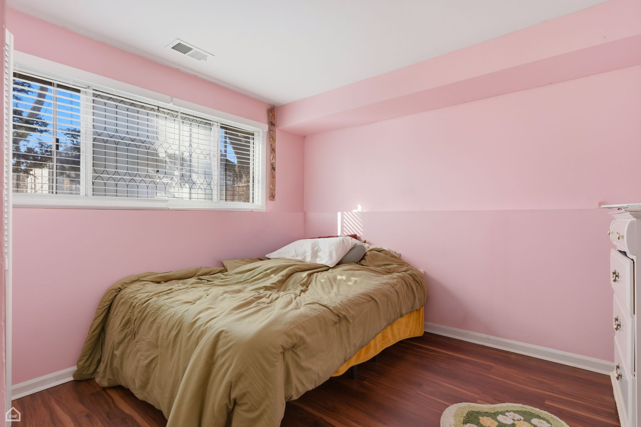 2926 W Belden Ave 2 - Karen Biazar_004