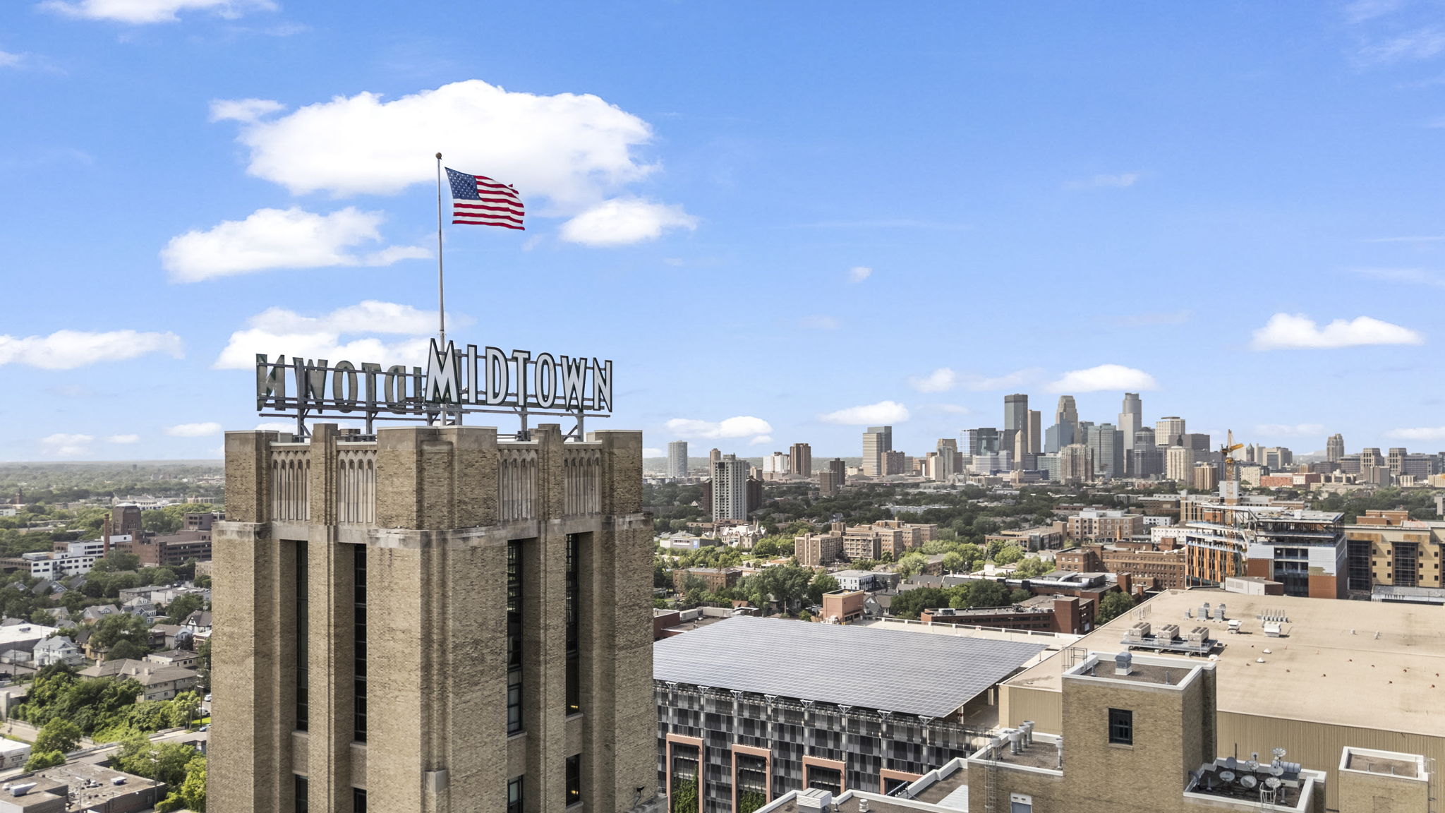 2929 Chicago Ave 1208
